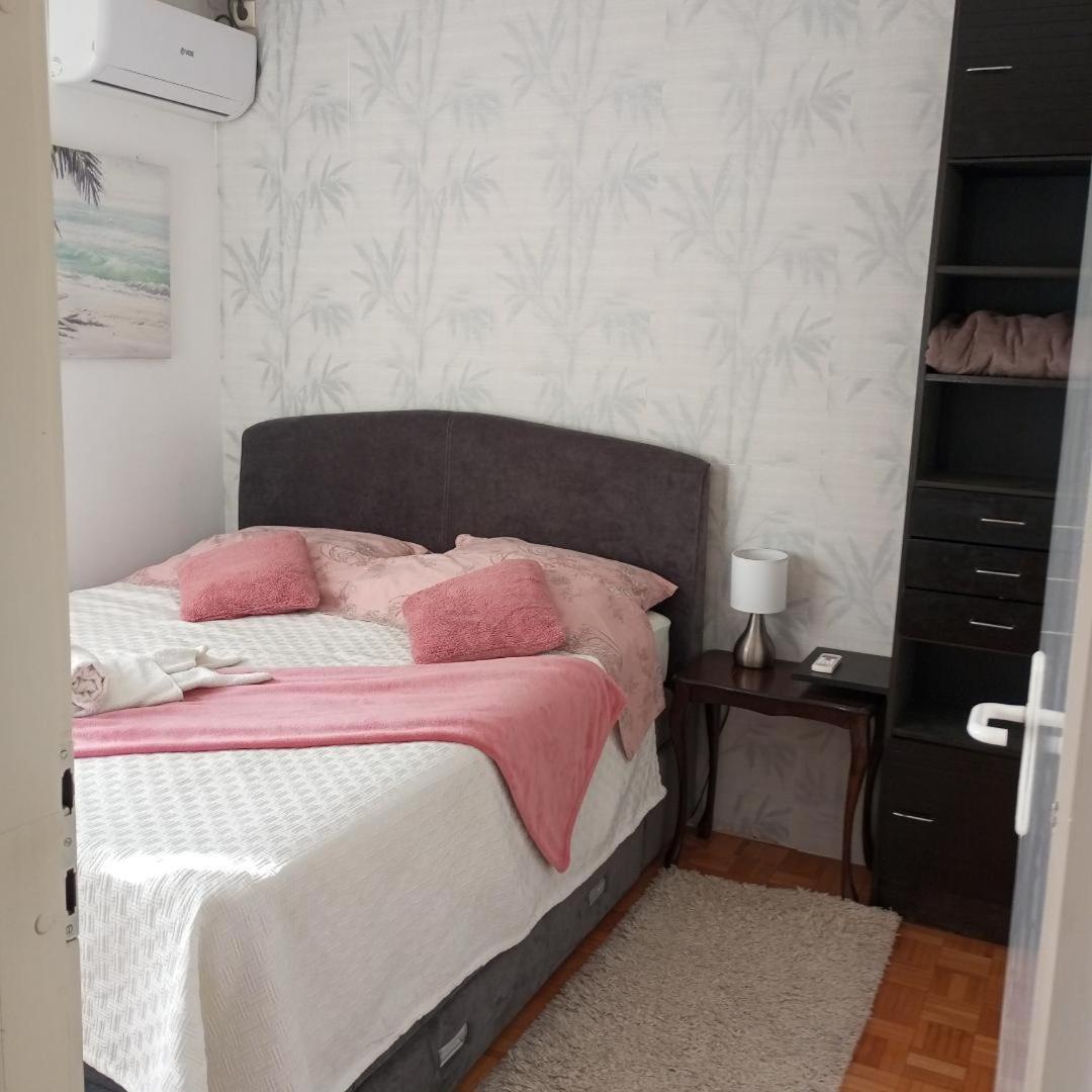 Apartment Mrc Bezanija Buitenkant foto